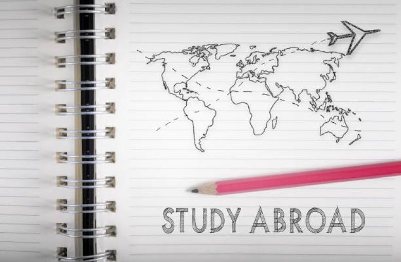 Why More Students Are Choosing Overseas Education